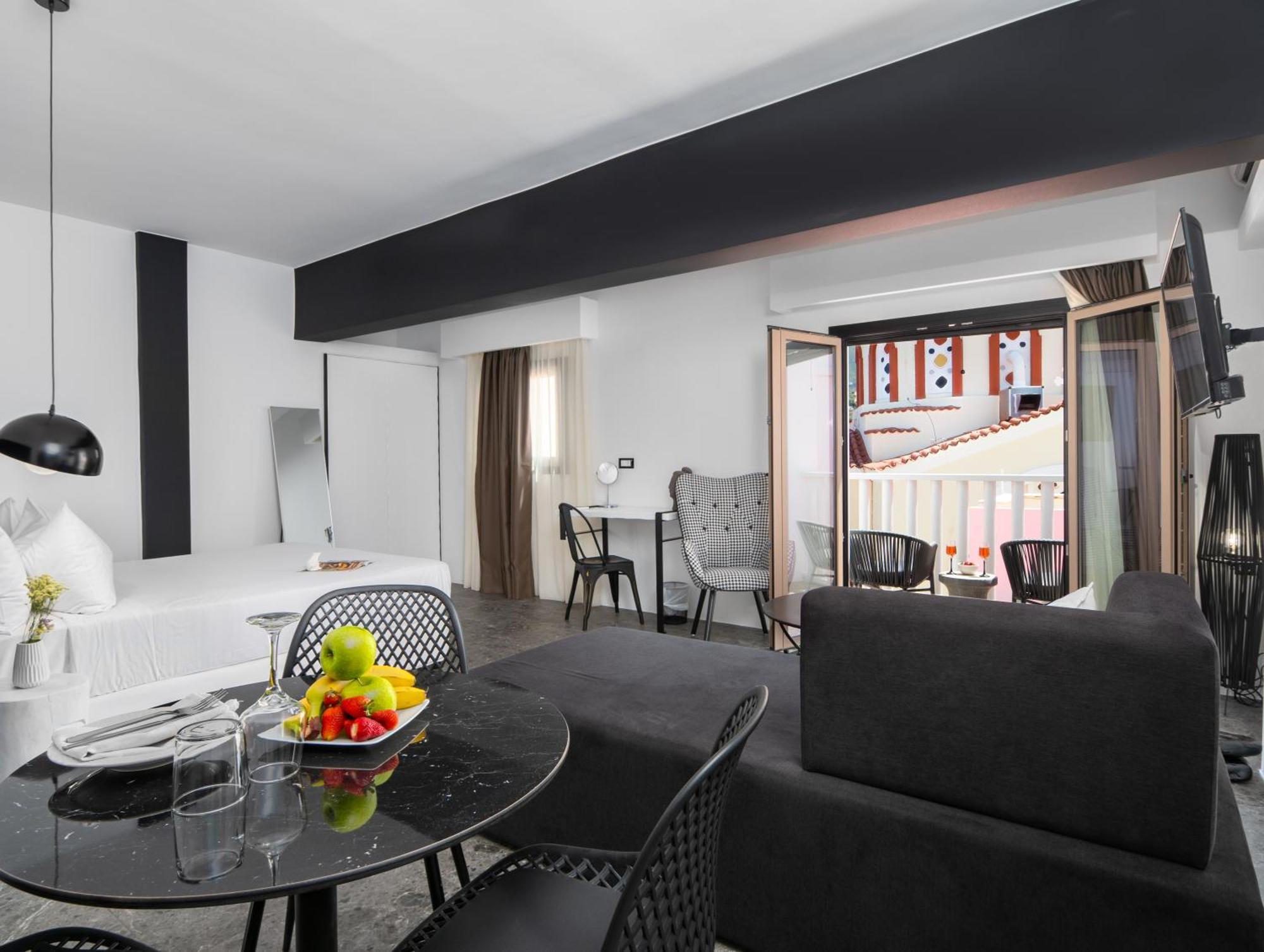 אלונדה Kalypso Suites Hotel - Adults Only מראה חיצוני תמונה
